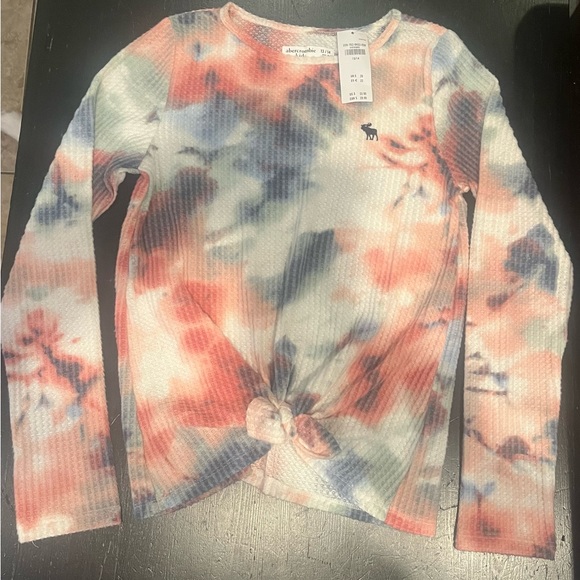 NWT 2 Abercrombie Kids shirts size 13/14 - Picture 1 of 4